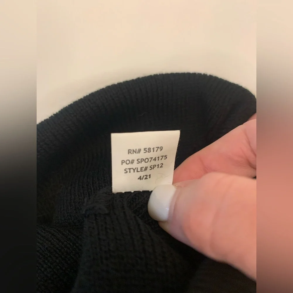 Black Beanie with bull logo, excellent condition (bin P)